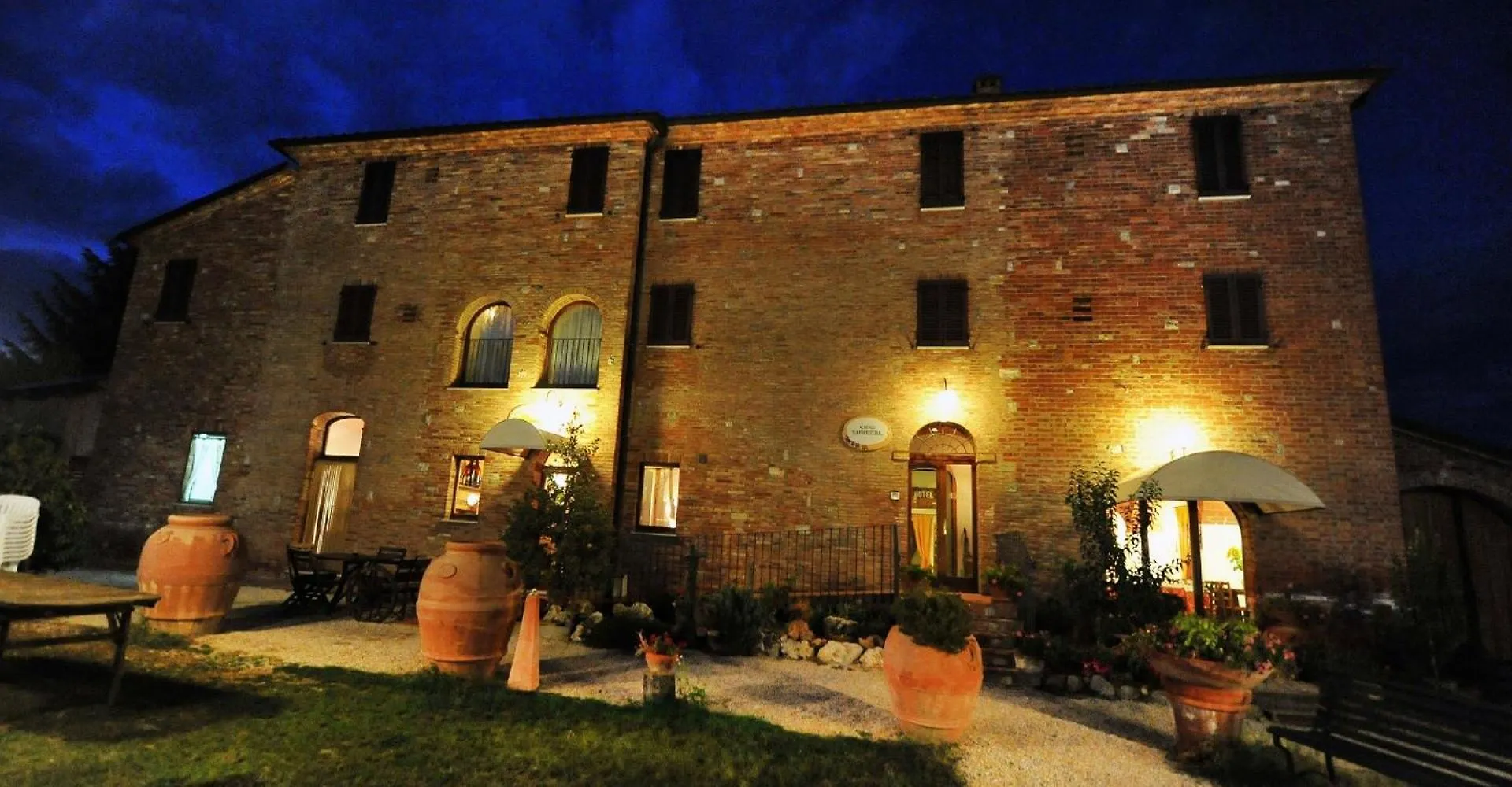 Albergo La Foresteria Bettolle Italy